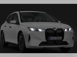 BMW ix xDrive60 Bestellfahrzeug frei konfigurierbar