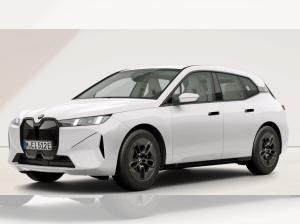 BMW ix xDrive60 Bestellfahrzeug frei konfigurierbar