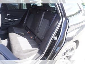 BMW 330 330e xDrive Touring M Sport HeadUp AHK Glasdach 360Kamera Harman/Kardon eSitze LED