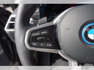 BMW 330 330e xDrive Touring M Sport HeadUp AHK Glasdach 360Kamera Harman/Kardon eSitze LED