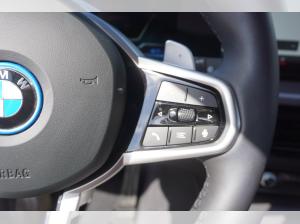 BMW 330 330e xDrive Touring M Sport HeadUp AHK Glasdach 360Kamera Harman/Kardon eSitze LED
