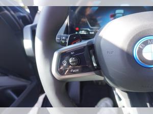 BMW X3 30e xDrive M Sport Pro AHK 21 HeadUp ACC Sitzbelüftung eSitze 360Kamera IconicGlowNiere