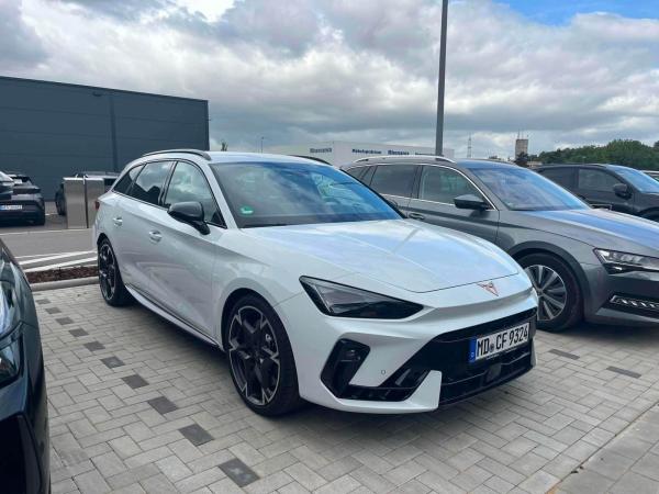 Cupra Leon VZ 2.0 TSI 333 PS 4Drive DSG