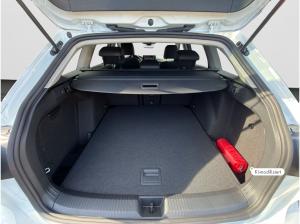 Volkswagen Golf VIII Variant Energy 1.5 TSI NAVI SHZ ACC RFK GJR GARANTIE 2030