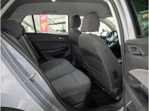 Volkswagen Golf VIII 1.0 TSI Move AHK LED APP Sitzhzg