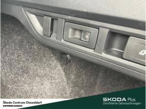 Skoda Octavia Combi Selection 2.0 TDI 150 PS DSG Anhängevorrichtung schwenkbar Leder Sitzheizung