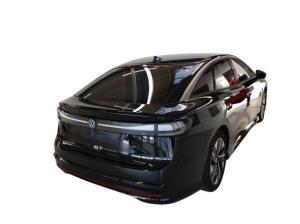 Volkswagen ID.7 Pro S 210kW - Matrix-LED SHZ AHK HUD PDC ACC Area View Navi DCC