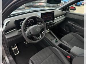 Volkswagen T-Roc R-Line „Black Edition“ 1.5 eTSI OPF DSG 150 (UVP 50.910€) BLACK/MATRIX/SOUND/PARK/EASY/PANO/AHK/UVM.