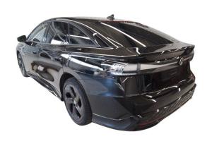 Volkswagen ID.7 GTX 4Mo. - Interieur und Exterieur Plus Paket + PANO / 8-fach Bereift und Werksgarantie