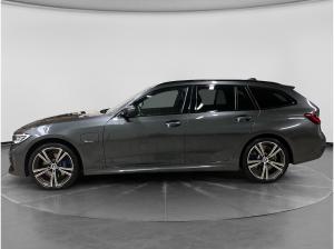 BMW 330 Touring Plugin-Hybrid xDrive M-Sport Aut. - inkl. Haustürlieferung