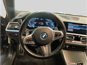BMW 330 Touring Plugin-Hybrid xDrive M-Sport Aut. - inkl. Haustürlieferung