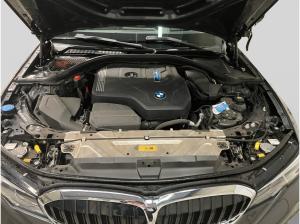 BMW 330 Touring Plugin-Hybrid xDrive M-Sport Aut. - inkl. Haustürlieferung