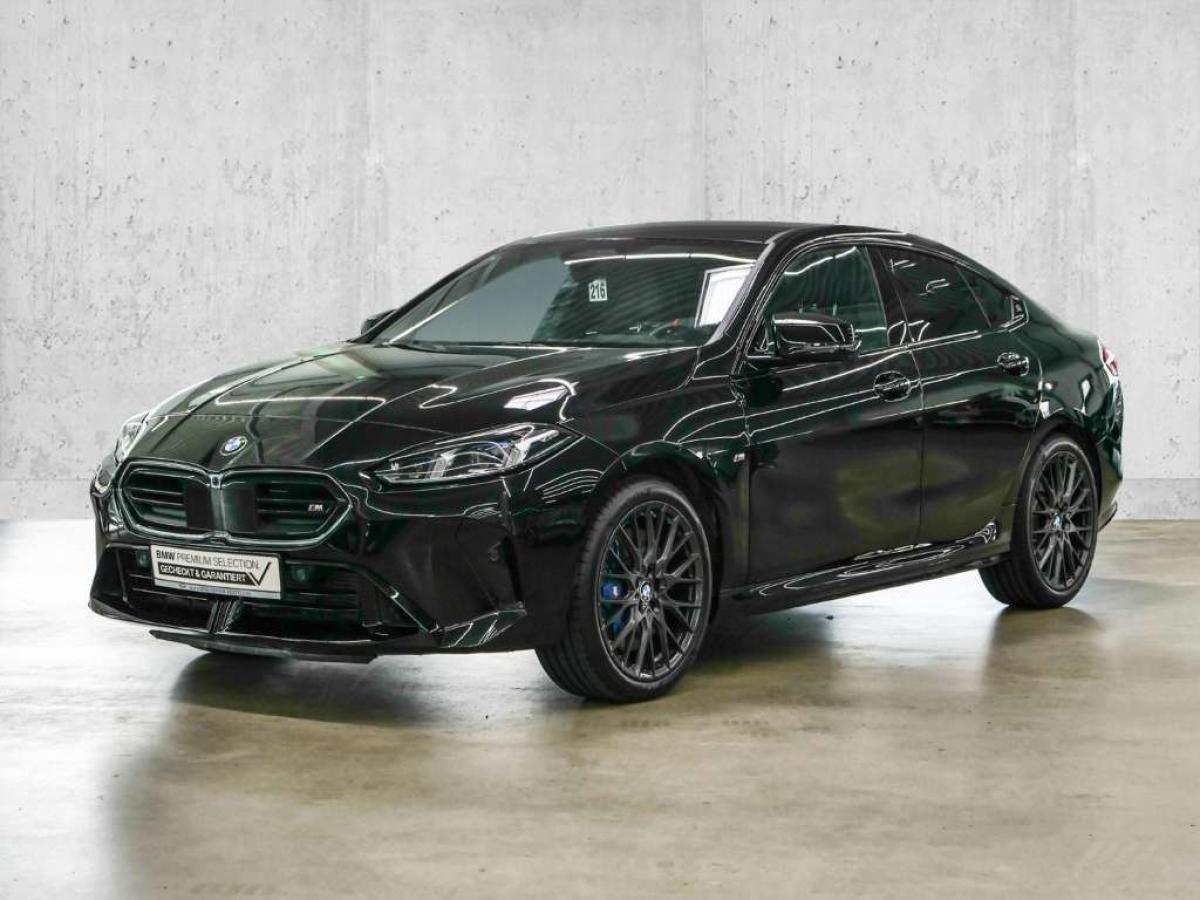 BMW M235