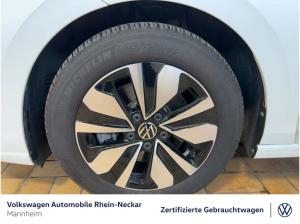 Volkswagen Golf VIII 2.0 TDI GOAL DSG Navi AHK Kame