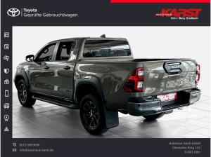 Toyota Hilux 2.8 D-4D DoubleCab 4X4 Invincible