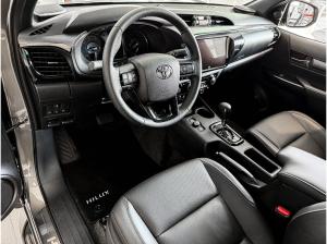 Toyota Hilux 2.8 D-4D DoubleCab 4X4 Invincible
