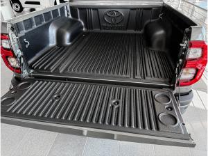 Toyota Hilux 2.8 D-4D DoubleCab 4X4 Invincible