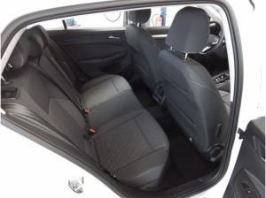 Volkswagen Golf 8 1.5 eTSI DSG Life LED NAVI ACC SIDEASS PDC KAMERA SHZ