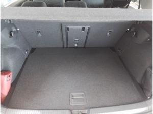 Volkswagen Golf 8 1.5 eTSI DSG Life LED NAVI ACC SIDEASS PDC KAMERA SHZ