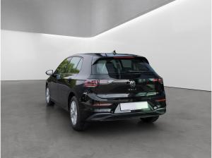 Volkswagen Golf 8 1.5 eTSI DSG Life LED NAVI STAND-HZ PDC KAMERA