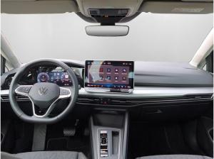 Volkswagen Golf 8 1.5 eTSI DSG Life LED NAVI STAND-HZ PDC KAMERA