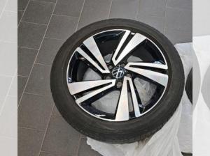 Volkswagen T-Roc 1.5 TSI R-Line - + DSG + AHK + Navi + Kamera + LED-Plus