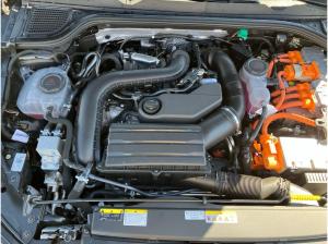 Volkswagen Golf VIII STYLE 1.5eTSI DSG HYBRID ACC.5J-G.AREA-VIEW.NAVI+VC.HUD.APP-C