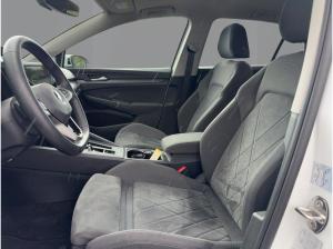 Volkswagen Golf VIII 1.4 eHybrid DSG Style Parklenkassistent