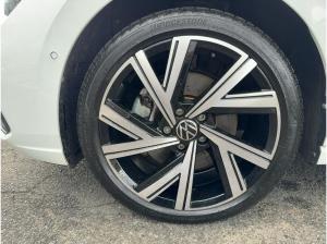 Volkswagen Golf VIII 1.4 eHybrid DSG Style Parklenkassistent