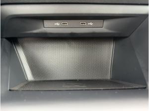 Volkswagen Golf VIII 1.4 eHybrid DSG Style Parklenkassistent