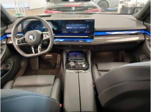 BMW 520 d Lim. "M Sport" LC Prof., HuD, AHK, Dr. Ass. +, Parkasss. +,  uvm.