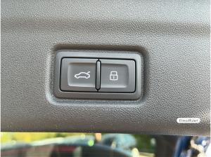 Audi Q6 e-tron S line performance HUD Panorama B&O