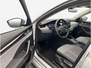 Skoda Octavia Combi 2.0 TDI Selection *NAVI*STDHZG*AHK*SHZ*PDC*LED*