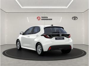 Toyota Yaris 1.5-l-VVT-i Hybrid 116 AUTOMATIK ACTIVE          AUTO ABO