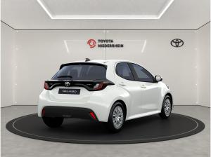 Toyota Yaris 1.5-l-VVT-i Hybrid 116 AUTOMATIK ACTIVE          AUTO ABO