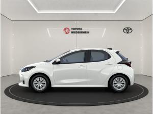 Toyota Yaris 1.5-l-VVT-i Hybrid 116 AUTOMATIK ACTIVE          AUTO ABO