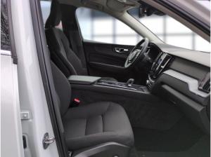 Volvo XC60 B4 (Diesel) Momentum Pro AWD Automatik Navi