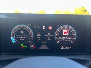 Volkswagen T-Roc 1.5eTSI DSG Style AHK+NAV+KESSY+IQ.Light++