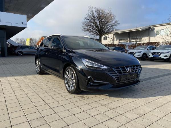 i30