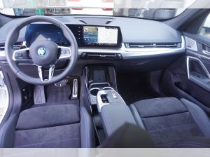 BMW iX1 xDrive30 M Sport Aktionszins 0,99% AHK HeadUp eSitze ACC 360Kamera Massage harman/kardon