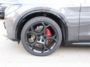 Alfa Romeo Stelvio **Sommerschlussleasing**VELOCE 2.0 Turbo 16V 206kW (280 PS) AT8 - Q4