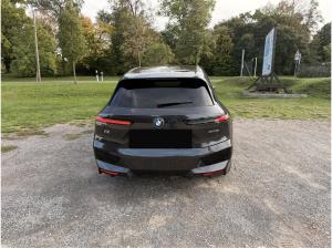 BMW ix xDrive 50