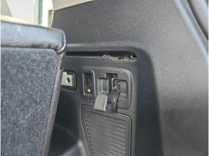 Volkswagen Touran BMT/ 1.5 TSI Comfortline ACC AHK AUT Kam.