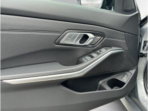 BMW M340 i xDrive Touring M Sport PGSD,HUD,360 GRAD KAMERA,19 ZOLL ALU,EL. SITZE MIT MEMORY,KOMFORTZUGANG