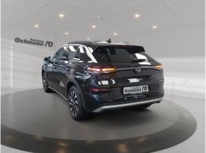 Volkswagen T-Roc 1.5 eTSI Life ACC SHZ RFK LED LM Navi