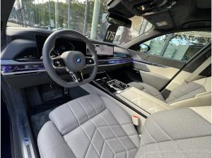 BMW i7 xDrive60 M Sport B&W AHK TV Lounge Pano Massage