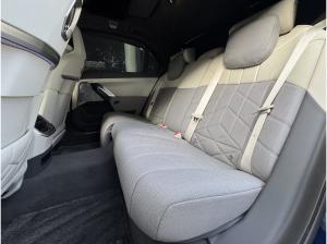BMW i7 xDrive60 M Sport B&W AHK TV Lounge Pano Massage
