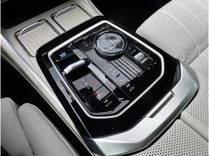 BMW i7 xDrive60 M Sport B&W AHK TV Massage Pano-Sky