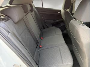 Volkswagen Golf 1.5 TSI - Life NAVI KAMERA LED SHZ PDC LM