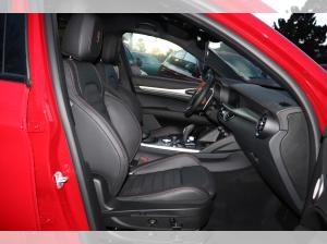 Alfa Romeo Stelvio ***HERBSTAKTION***INTENSA 2.0 Turbo 16V 206kW 280 PS AT8 - Q4